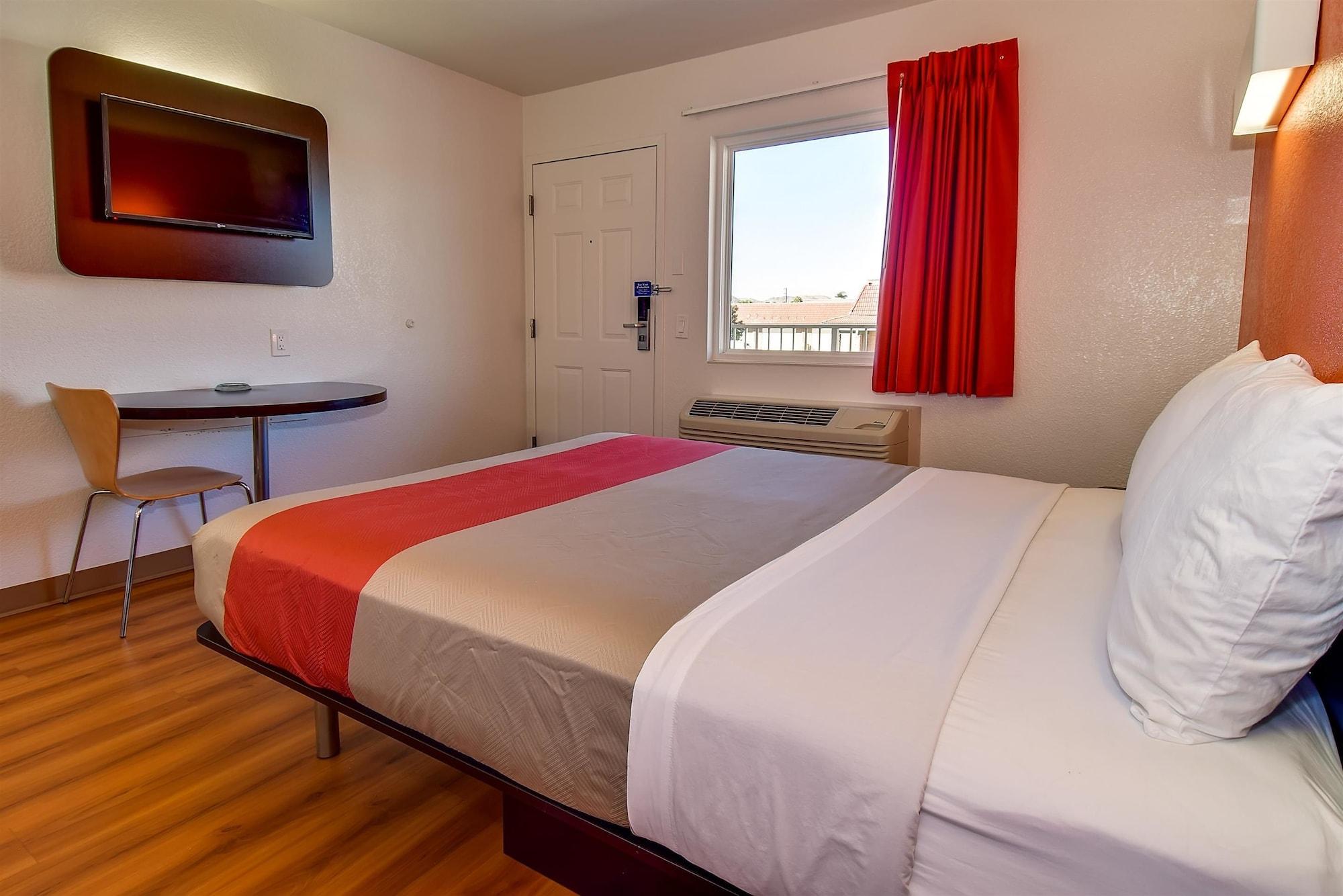 6-riverside, Ca - South Hotel 3*