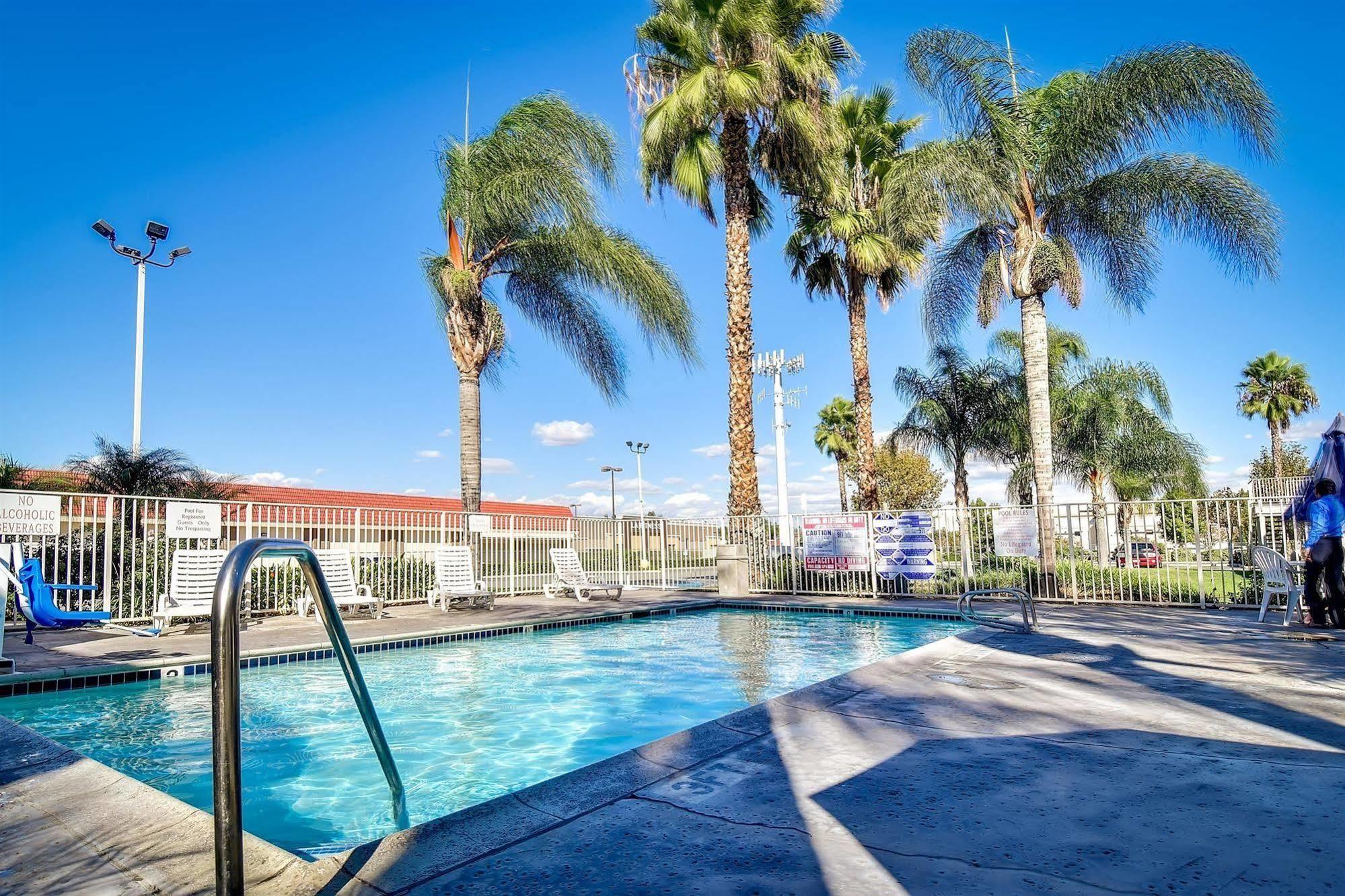 6-riverside, Ca - South 3*